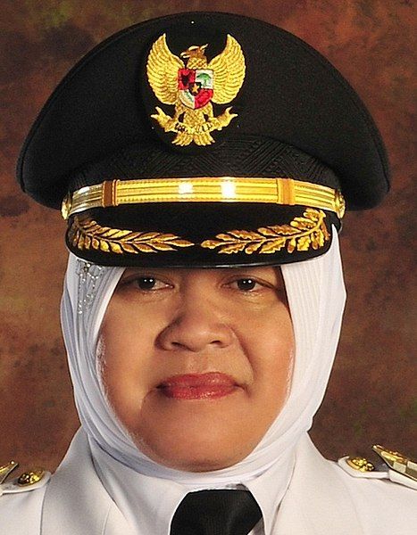 File:Tri Rismaharini (cropped).jpg