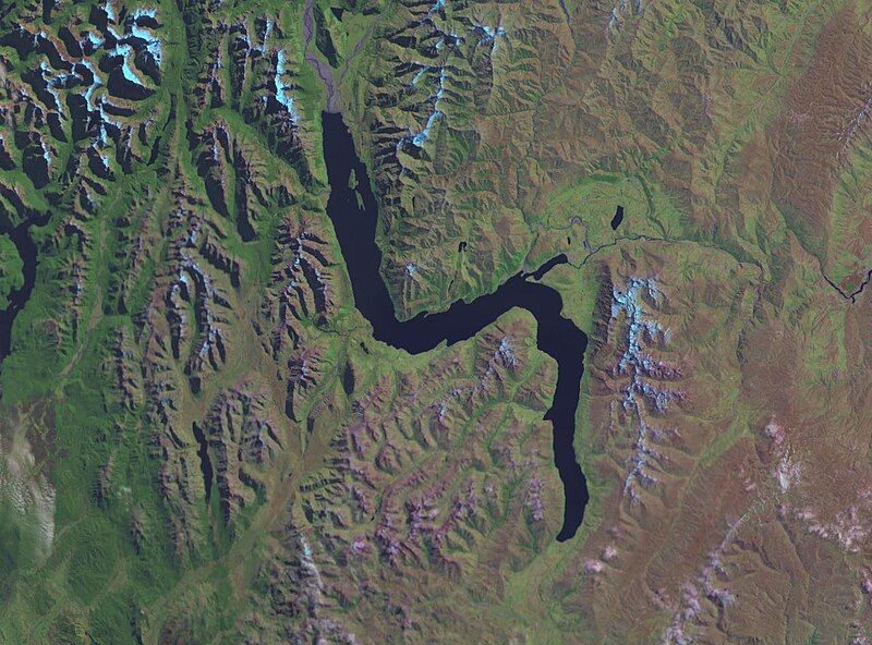 File:Wakatipu landsat.jpg