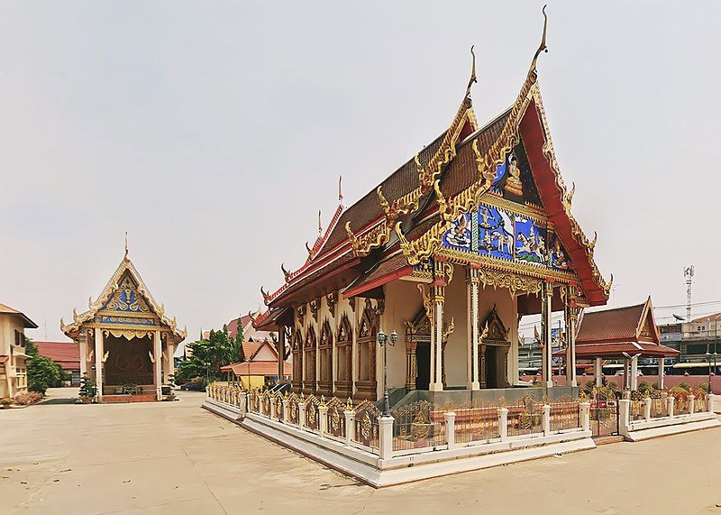 File:Wat Bang1.jpg