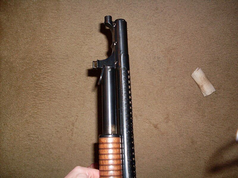 File:Bayonet Mount.JPG