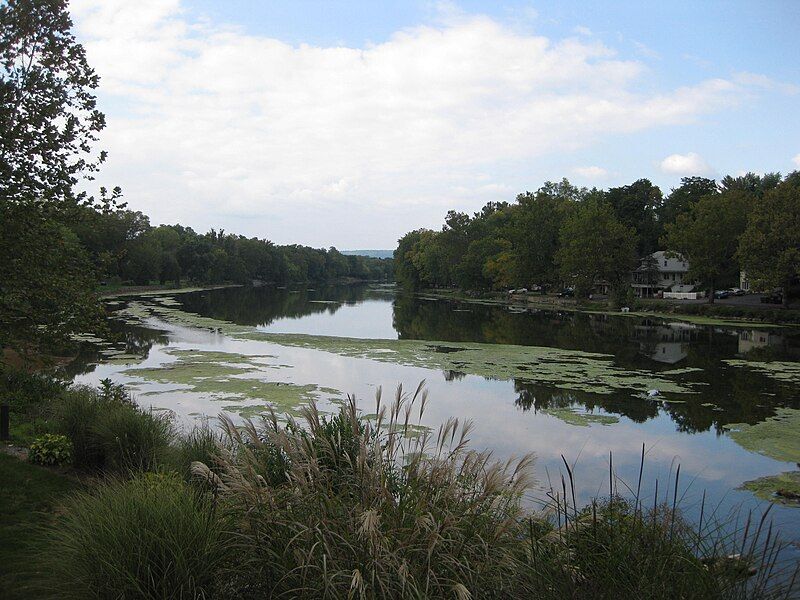 File:Conodoguinet Creek.JPG