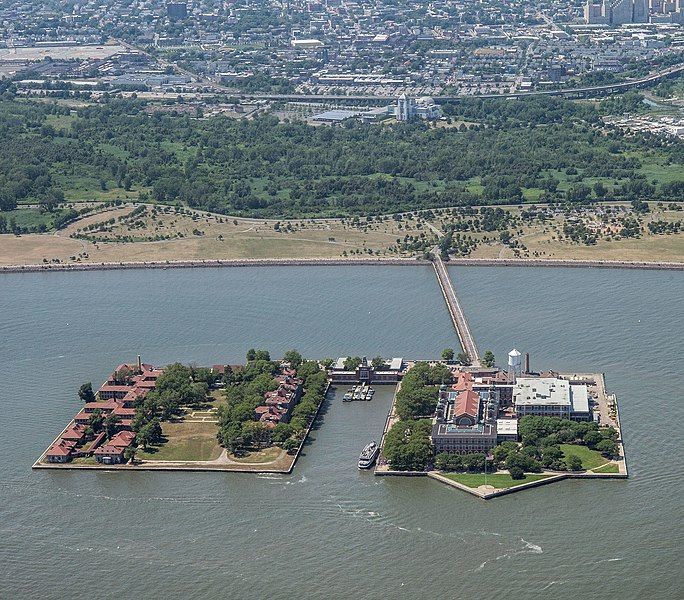 File:Ellis Island Complex.jpg