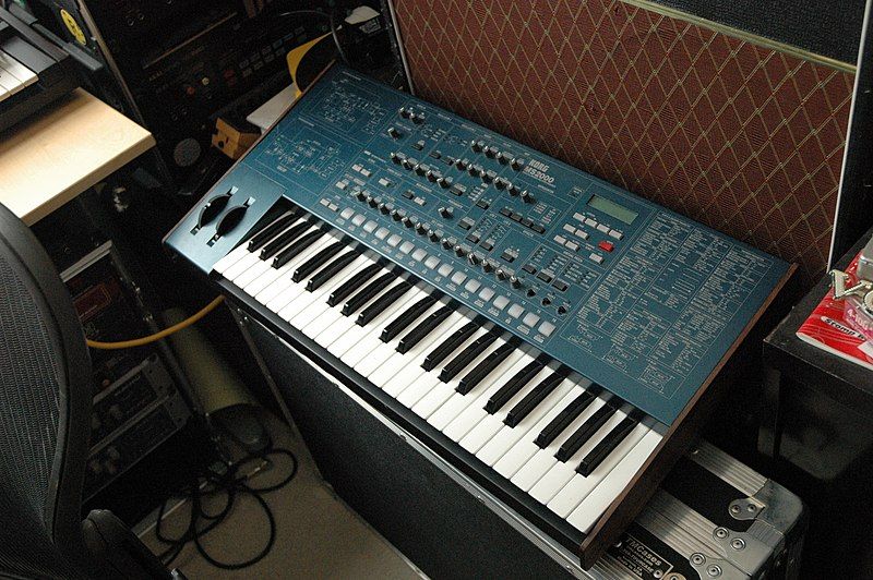 File:Korg MS2000.jpg