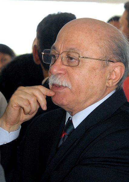 File:Roberto Amaral.jpg