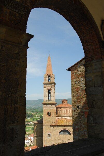 File:Castiglion Fiorentino.JPG