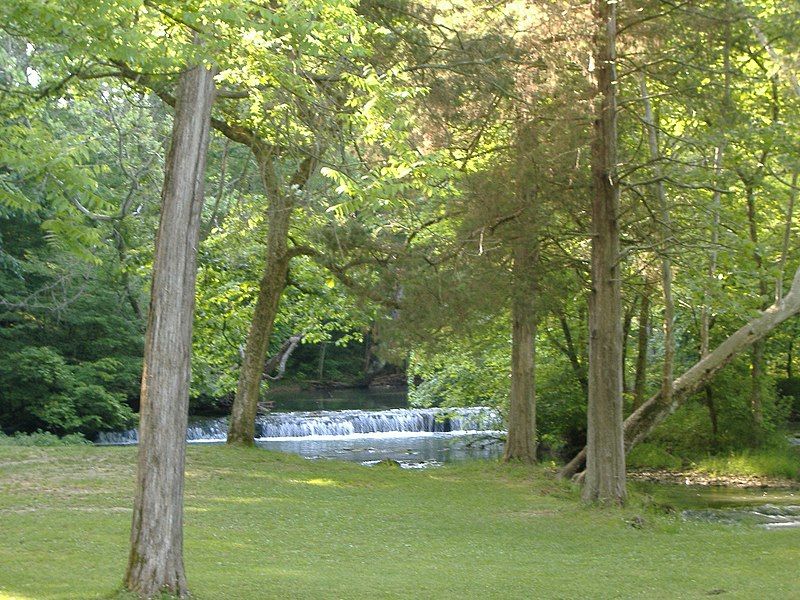 File:Doe Run Waterfall.jpg