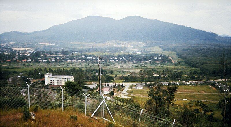 File:Gunung-Lambak-Johor-Malaysia.jpg