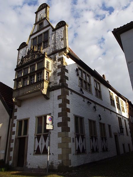 File:Huck-Beifang-House Burgsteinfurt.jpg