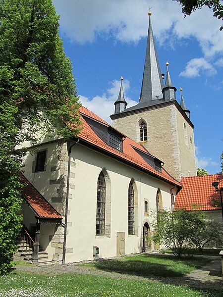 File:Kirche Thamsbrück.JPG