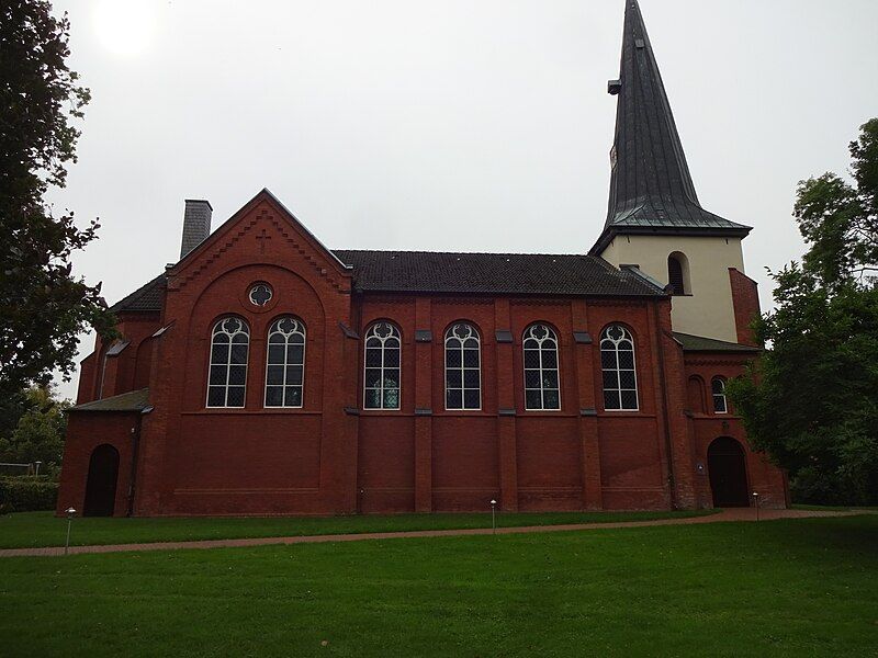 File:Kirche Uthlede 02.jpg