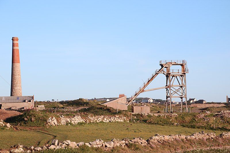 File:Levant Mine 4.jpg