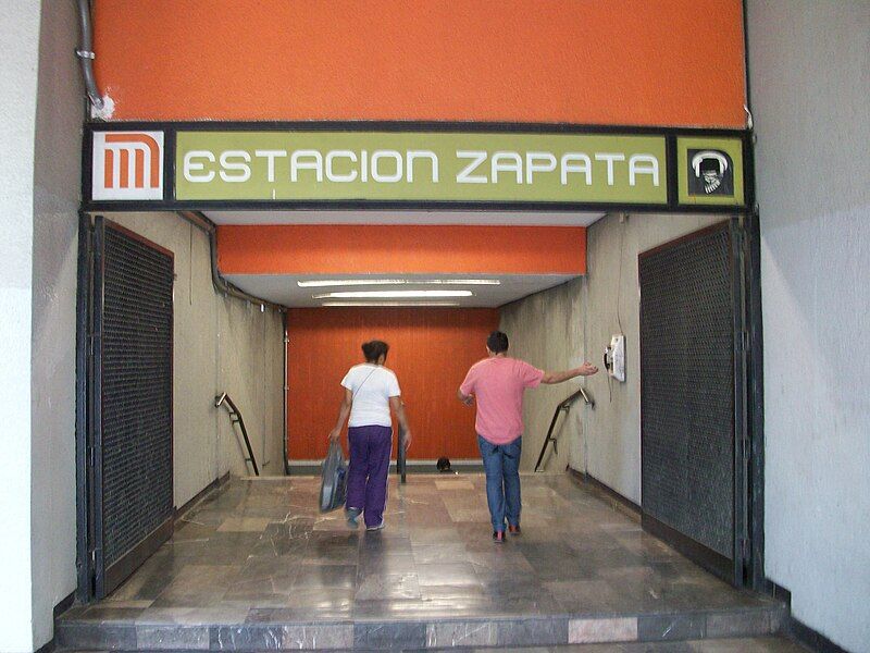 File:Metro Zapata 05.jpg