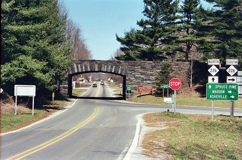 File:NC226A-Blue Ridge Parkway.JPG