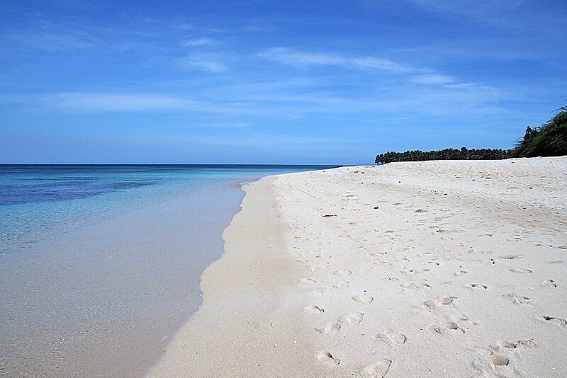 File:Pagudpud Beach.jpg