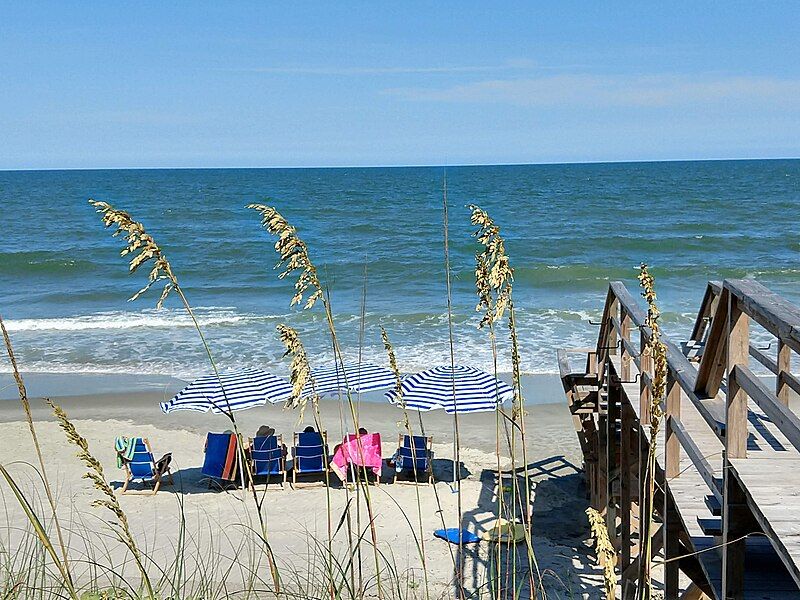 File:Pawleys beach.jpg