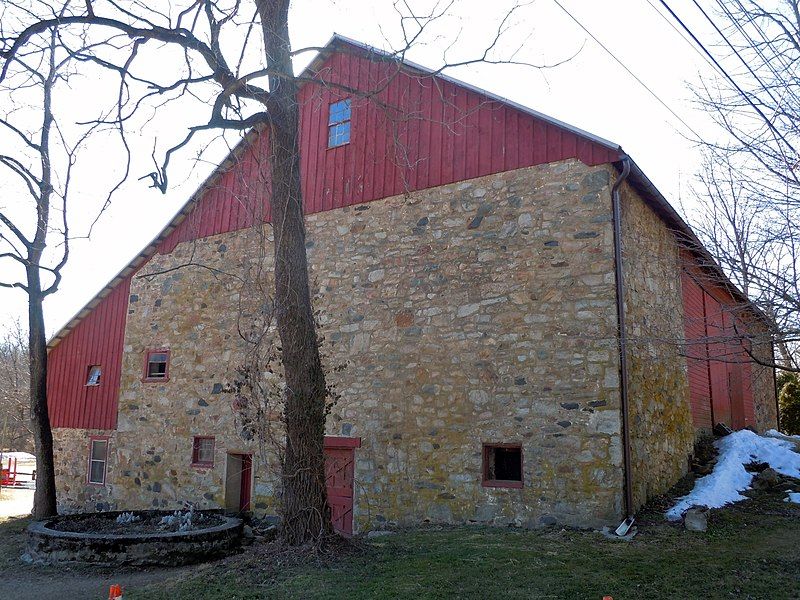 File:Pennebecker barn.JPG