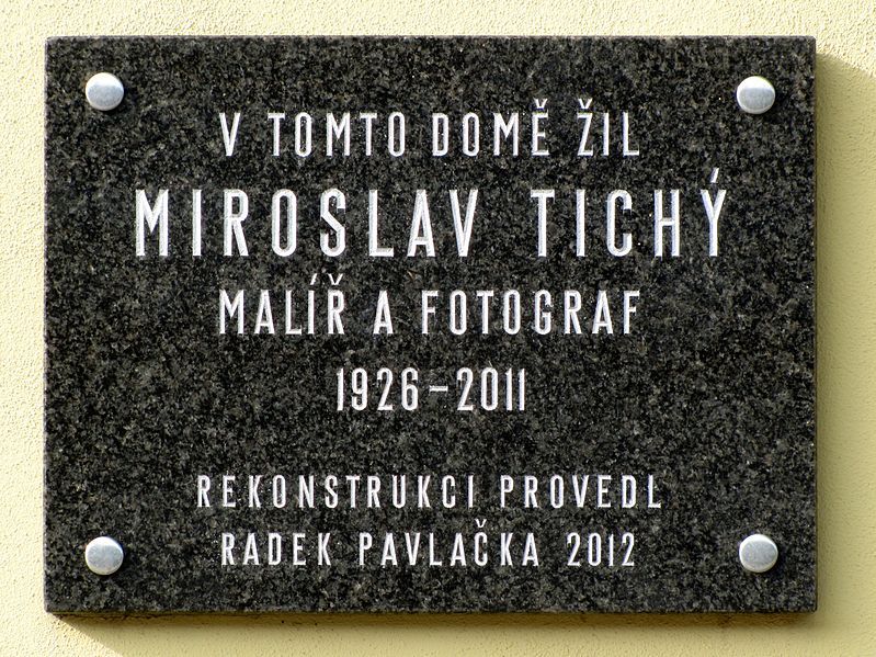 File:Plaques Tichy.jpg