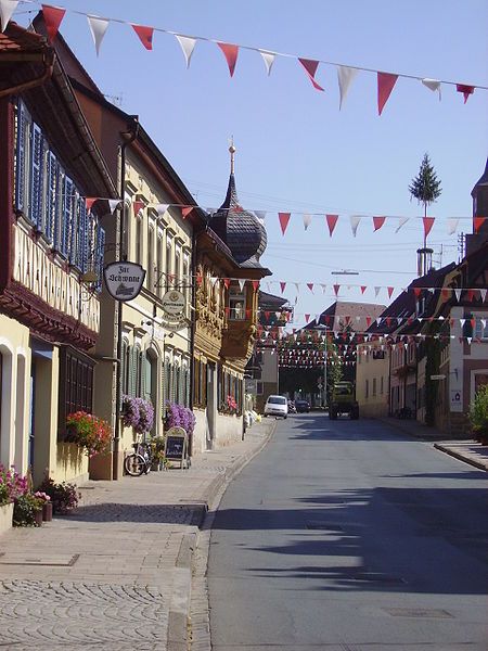 File:Schesslitz-Hauptstrasse3.jpg