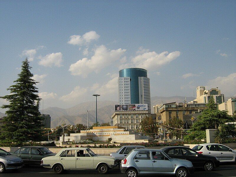 File:Vanak square.jpg