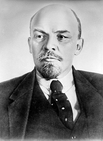 File:Vladimir-Ilich-Lenin-1918.jpg