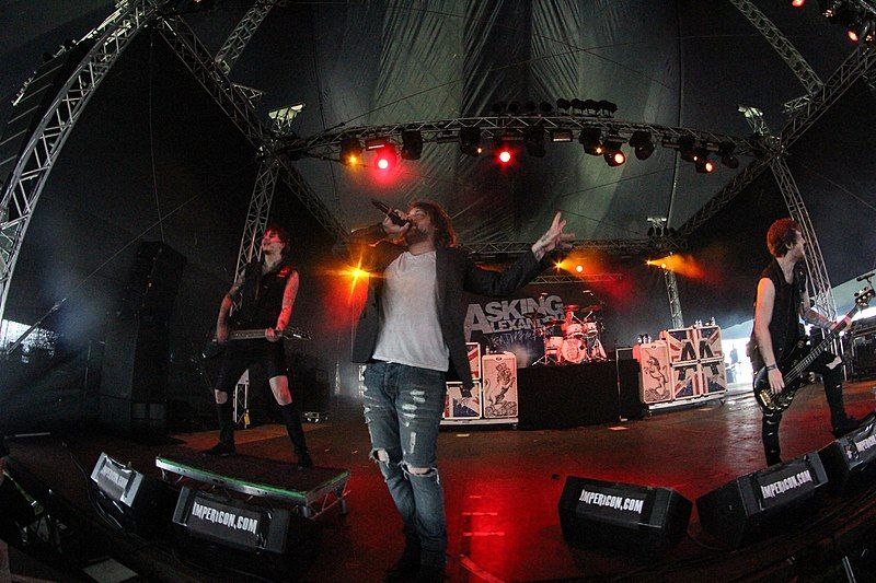 File:Asking Alexandria-10.jpg