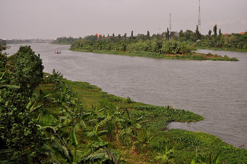 File:Brantas 140722-44842 kdi.JPG