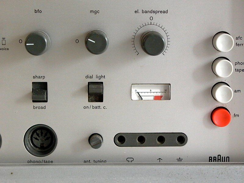 File:Braun T1000CD Closeup.jpg