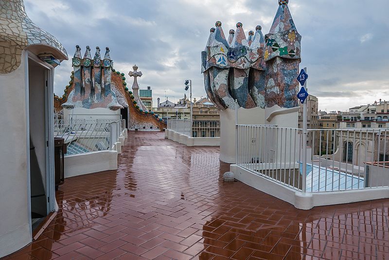 File:CasaBatllo rooftop chimneys.jpg