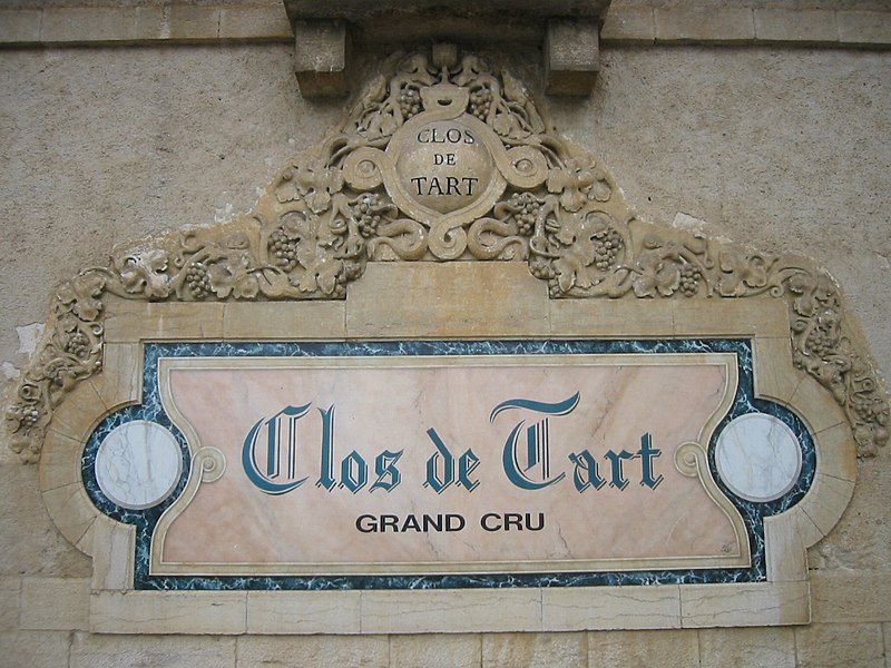 File:Clos de Tart.JPG