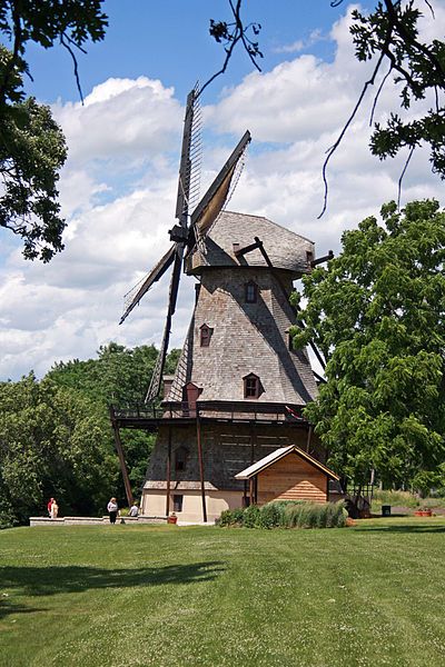 File:Fabyan Windmill-13.JPG