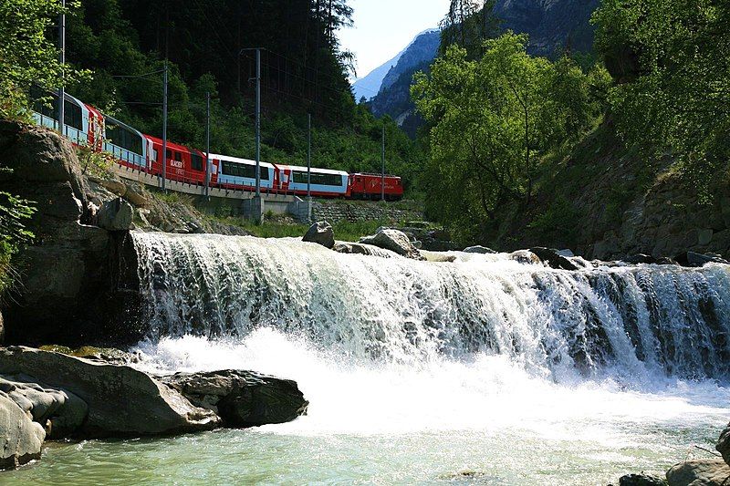 File:Glacier express.jpg