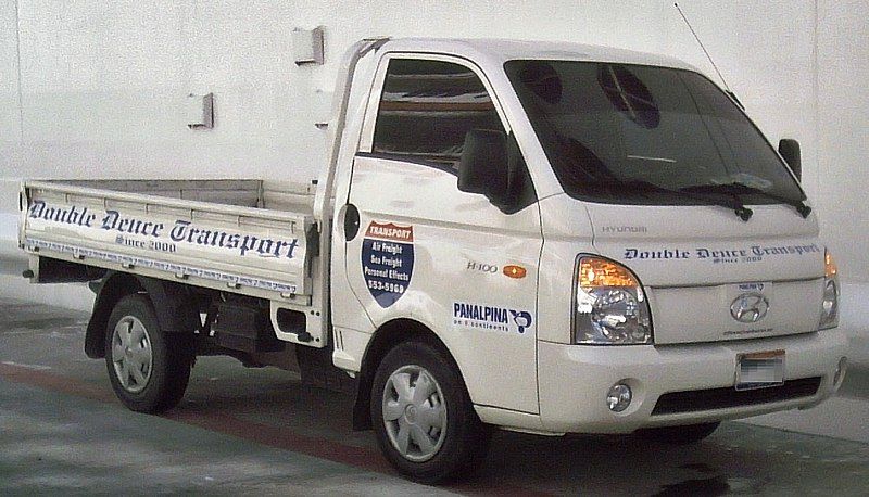 File:Hyundai H100.JPG