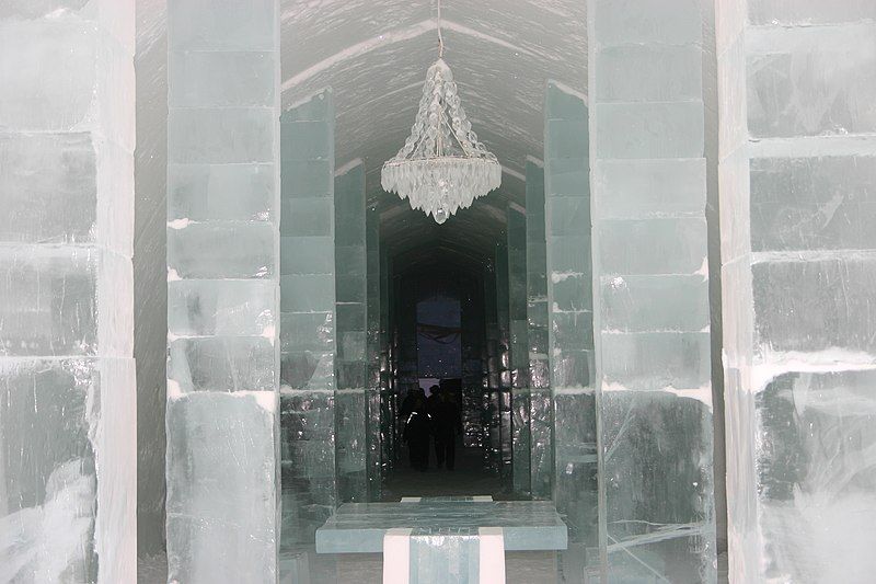 File:Icehotel-se-04.JPG