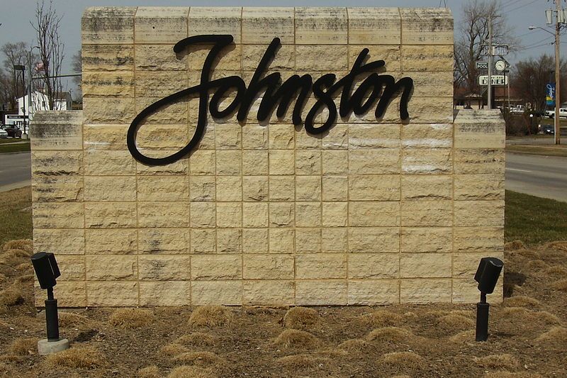 File:Johnston welcome sign.jpg