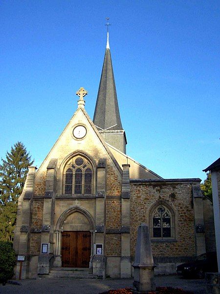 File:L'Étang-la-Ville Église.JPG