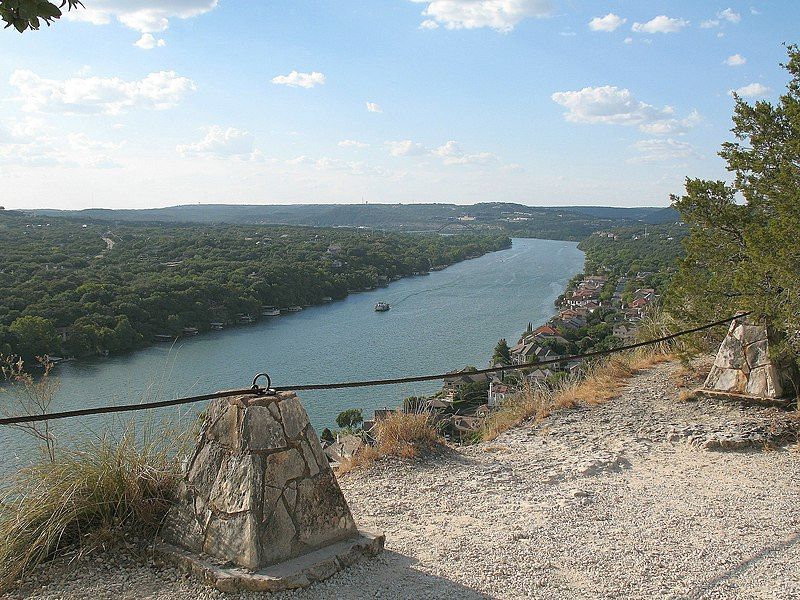 File:Mount-Bonnell.jpg