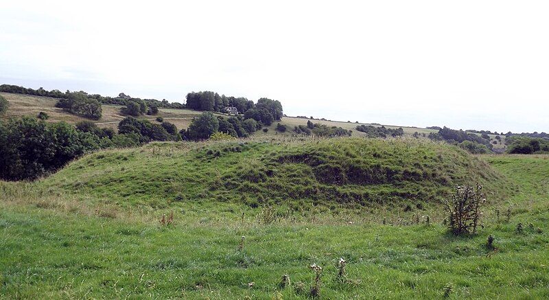 File:Newington Bagpath Motte.jpg