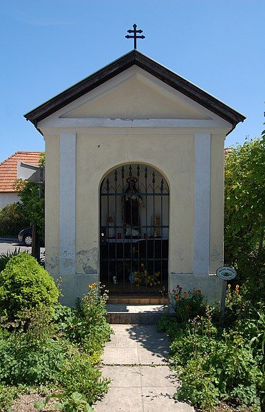 File:Ortskapelle Aigen, Hernstein.jpg