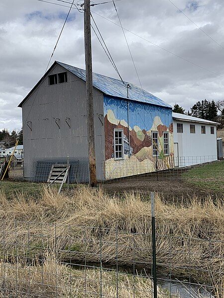 File:Palouse Barn 4.jpg