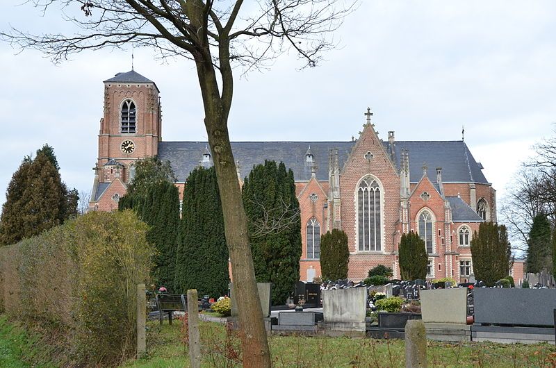 File:Parochiekerk Sint-Guibertus (zuiden).JPG