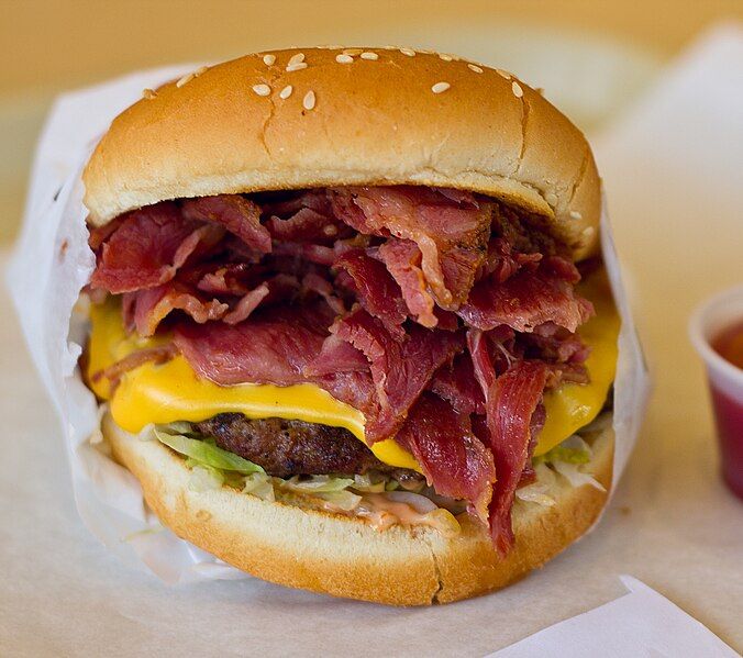 File:Pastrami cheeseburger.jpg