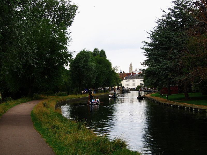 File:Punting in Cambridge.jpg