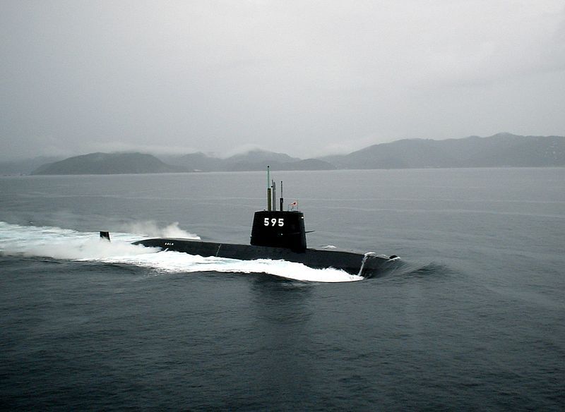 File:SS-595 なるしお (1).jpg