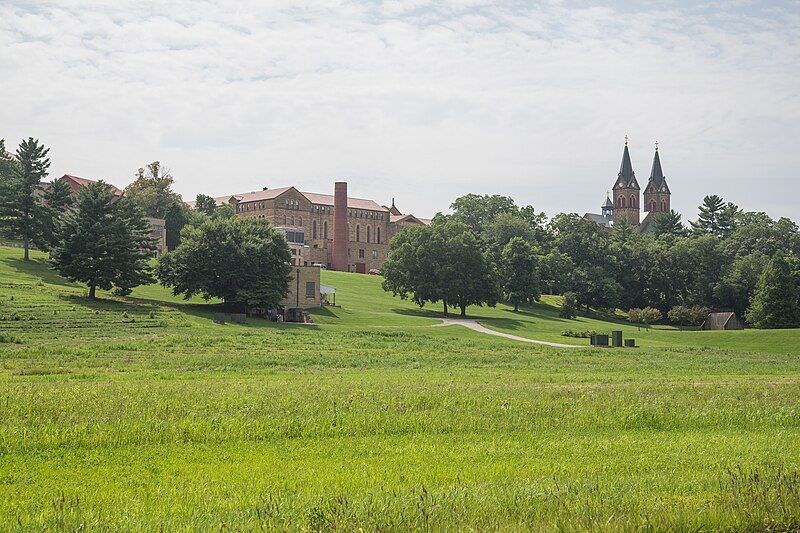 File:Saint Meinrad, Indiana.jpg