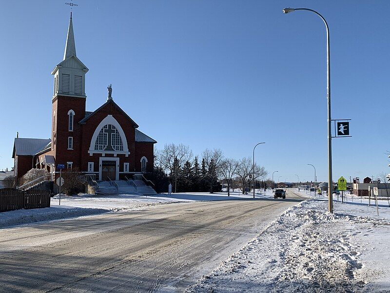 File:St-Jean-Baptiste Cathedral McLennan.jpg