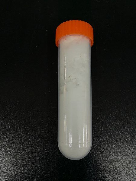 File:Terbium acetate.jpg