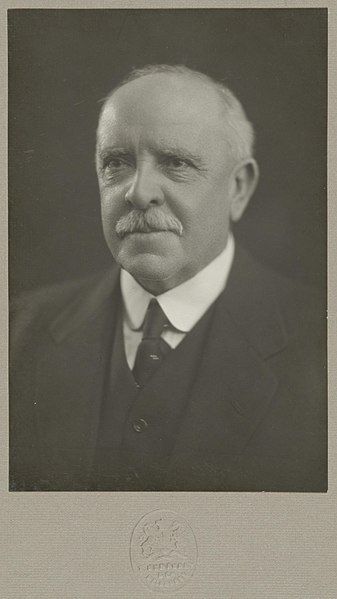 File:Walter Kingsmill 1922.jpg