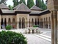 El Patio de Leones en La Alhambra