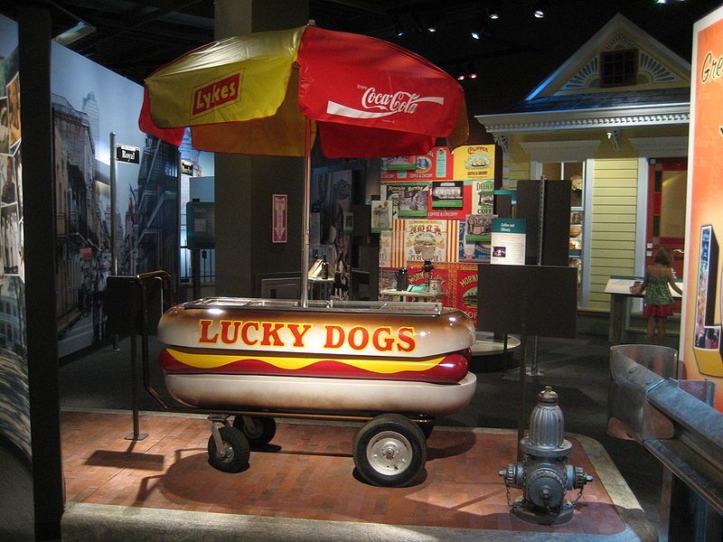 File:BRStateMuseumJuly08LuckyDogCartA.jpg