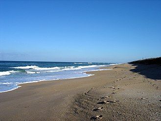 A view south-southeastward, down the shore